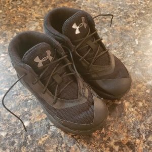 Under Armour Stephen Curry toddler shoes sz 7k EUC